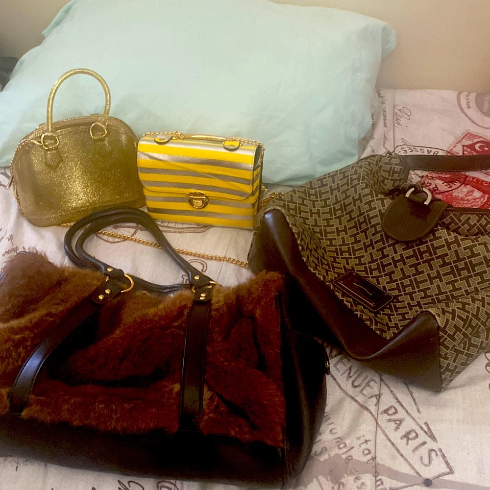 Small and medium size purses